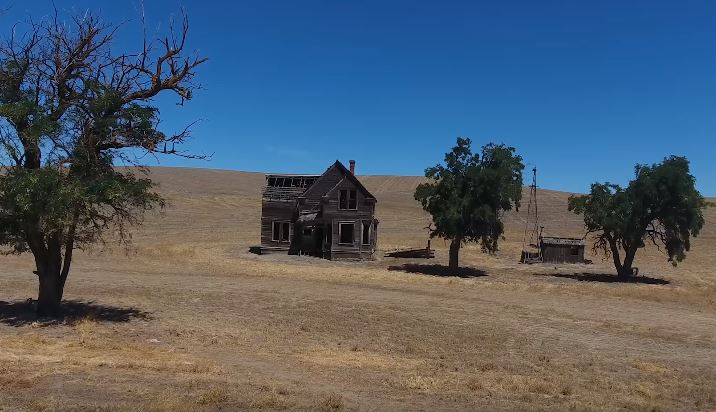 Cheekyoziechick's tweet photo. @i_am_joshyo I loved this video you guys did and it is sad that it got burnt but it is so good that you documented it. Another reason this world needs.. #Explorers like #ExploringWithJosh #ExploringWithCody #ExploringWithSteve #ExploringWithJohn and @JaxAustin πποΈπ³ https://t.co/CCavf0W8x1