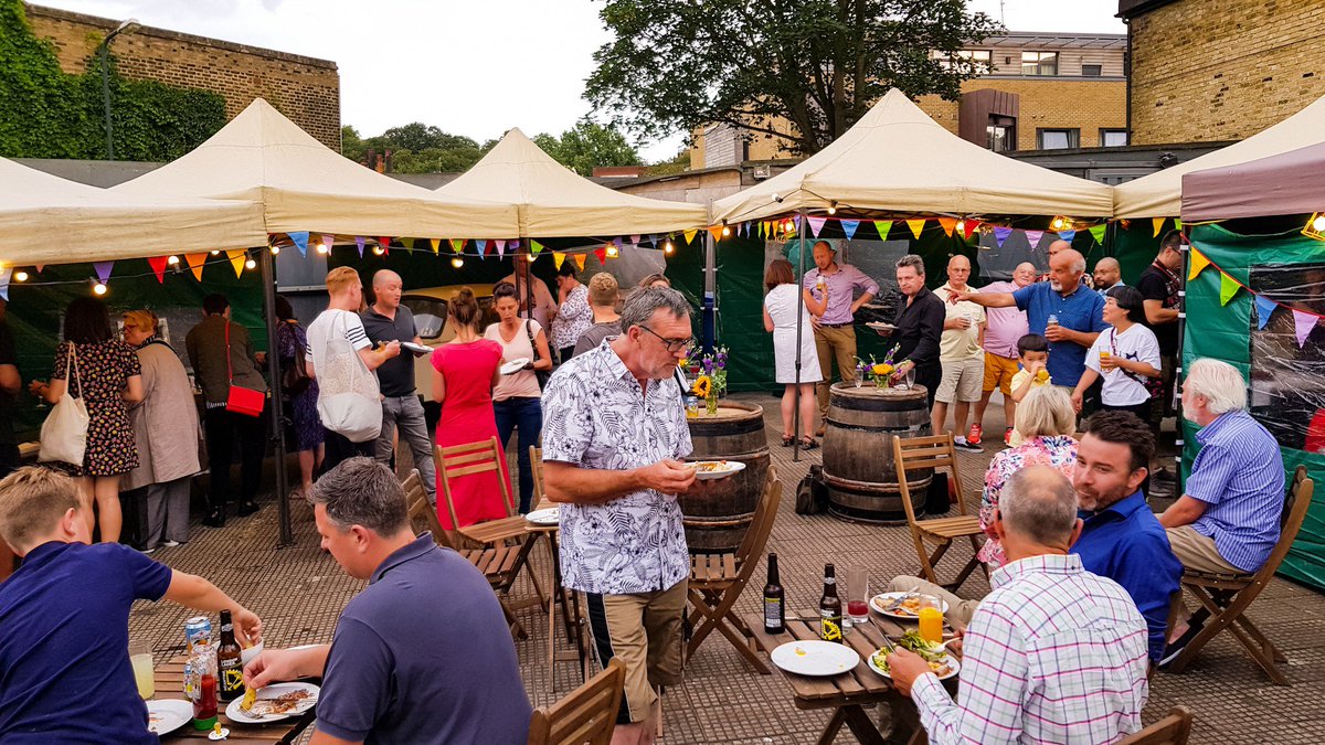 Full house last night at the CCFM summer party. We had a really good time. Thanks to all our stakeholders and friends.  @nutfarmsuk @LeadandBall @DrumandKernel @latartiflette1 @FosseMeadows @CatAndHutch @nicsandbees #paulmolloy #hezahigiro #marshfarm  @TheChilliPig and more