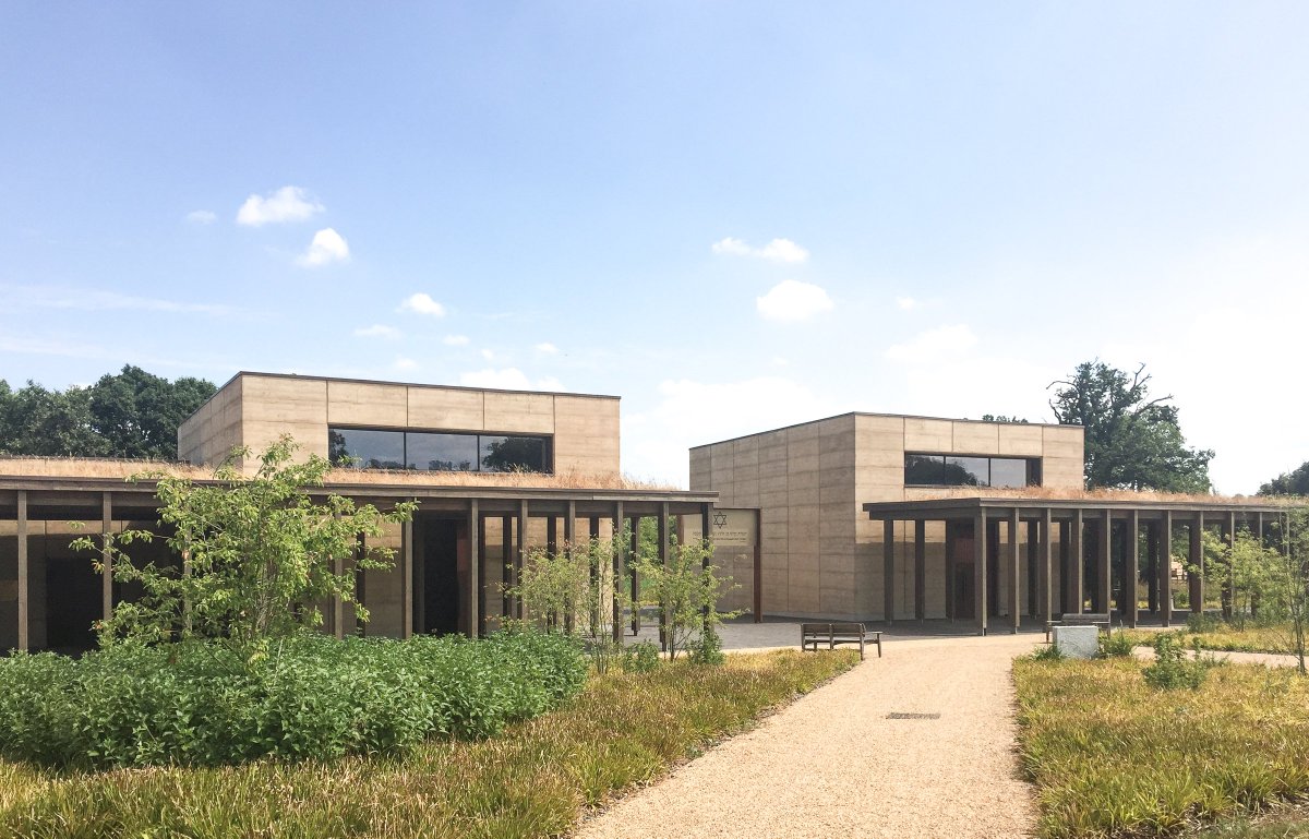 2018 RIBA Stirling Prize announced:  lpcliving.co.uk/2018-riba-stir…