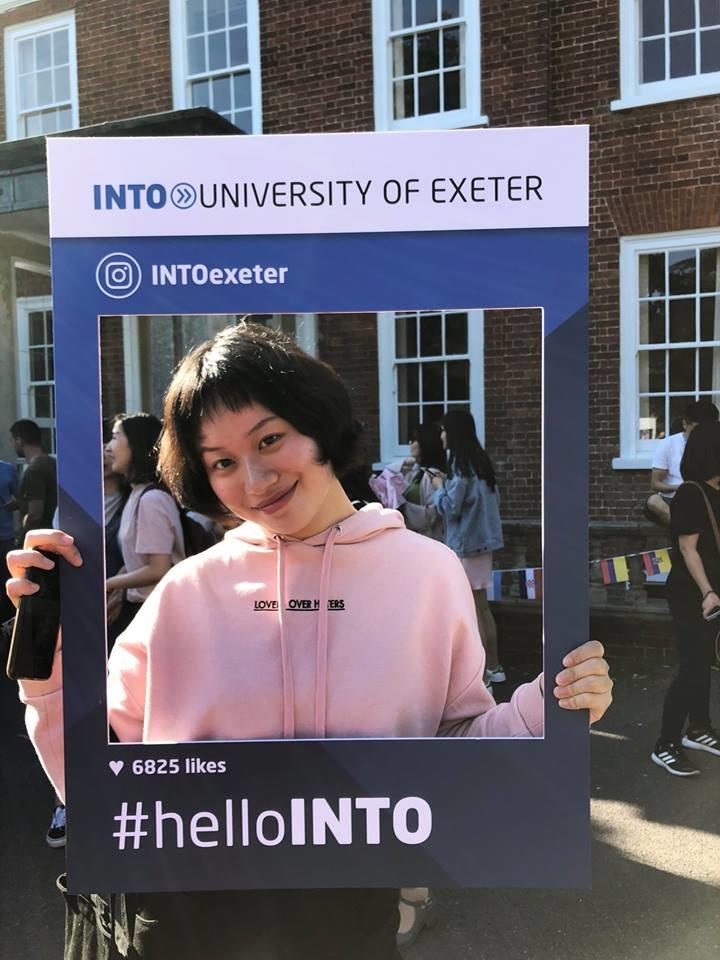 INTOStudy's tweet photo. #TBT to the Welcome Party at @INTO_Exeter, where lots of  our #INTOfriends attended and couldn't wait to get a photo with the #helloINTO frame!

If you have anymore photos that we haven't seen, show us them below.

#INTOStudy #INTOUEA #UEA https://t.co/ighys1xS6A