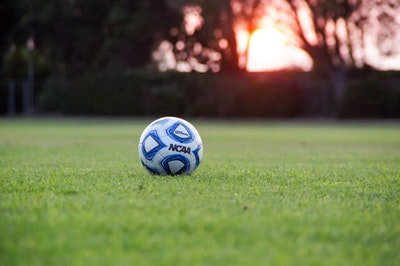 fcstpauliTOR's tweet photo. La caprichosa ⚽️ Photo By Duffy Brook

#football #soccer #sports https://t.co/TgfyZUCf2n