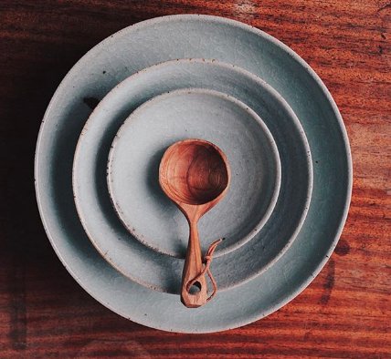 craeftiga's tweet photo. Maker Florian Gadsby is a young ceramist who is making waves in the design world. We are so grateful to have his support behind the @Craeftiga prize. He helped us to raise money for the prize fund by donating one of his pieces to the Cræftiga collection. #rt #craft #making https://t.co/ichKKVqj8N