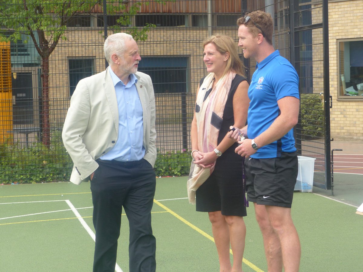 CoLAHG_PE tweet media