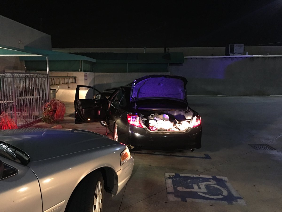 Operations-Valley Bureau/ Human Trafficking Task Force working in Mission Division and arrested a human trafficker for recruiting an undercover officer to be a prostitute. The suspect is currently on felony probation for sex acts with a minor. ⁦@CD6Nury⁩⁦<a href="/LAPDOVB/">LAPD Operations-Valley Bureau</a>⁩