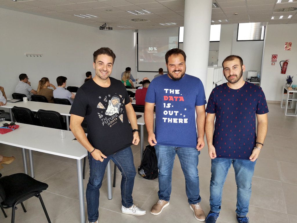 manubordera's tweet image. Equipo @AlicanteTUG 🤘🤘  #thefutureisdata  #thedataisoutthere