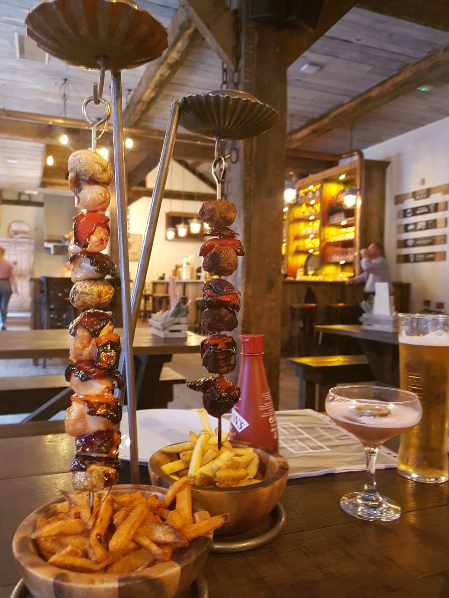 Great business review today <a href="/shr1mps66/">Daniel Jones</a>. Talent of this guy is outstanding #watchout #alleyesonyou #talent Great session <a href="/Minafattahi/">Mina Fattahi</a> <a href="/SDEBDD/">simon ewins</a> 🏆🏆#vision #allgreen #bringiton