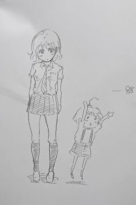 寝る前の落書きぃ
紙くしゃった('-ω-`)ナエ 