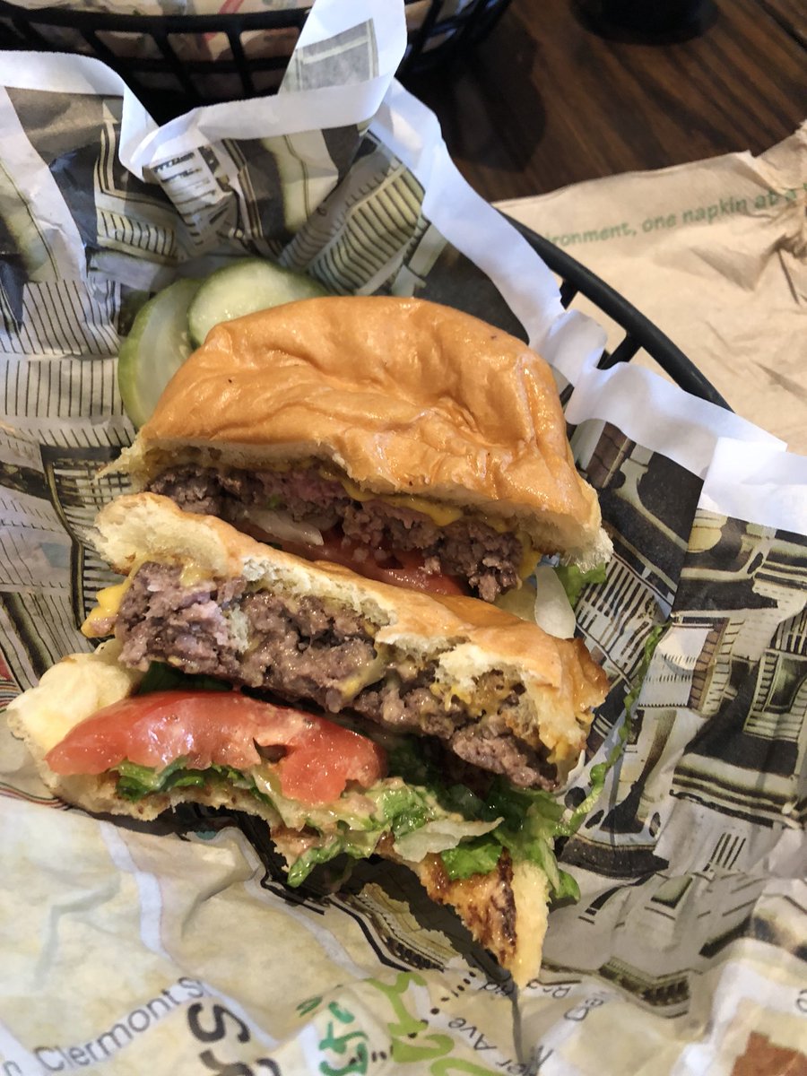 Bogucki24's tweet photo. @CincyBurgerWeek @Wahlburgers for lunch today delicious as were the onion rings couldn’t stop eating https://t.co/XXANwHXo0T