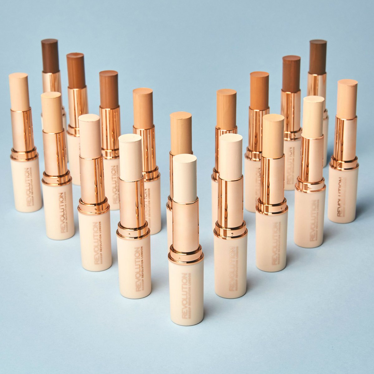 Twist up. Swipe on. Blend out. Done! 🙌🏻🙌🏼🙌🏽🙌🏾🙌🏿 #FastBase comes in 18 skin-true shades✨ Shop now for £5/€5.99/$9: ow.ly/9p2Z30kZq99