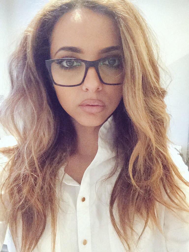🤓.