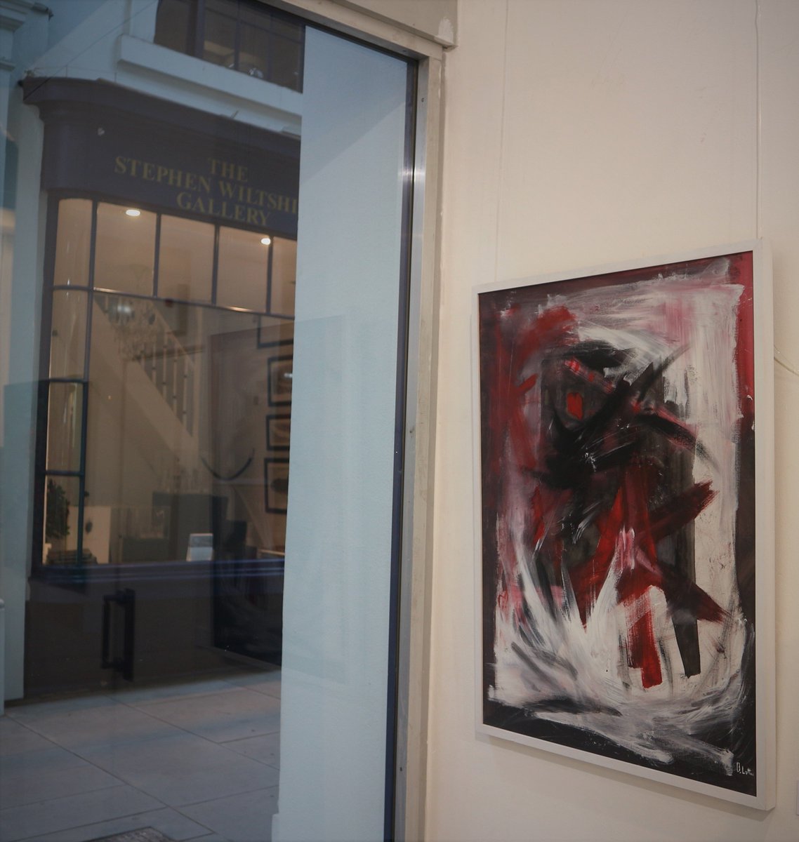 DavideLattes's tweet photo. The first time in a window of #art #gallery #unforgettable  
So proud and thankfull #London #londonartexhibition #SummerShow2018 @lagalleria for the great ospitality!
See you soon for the next #exhibition 🎨 https://t.co/ODNzocyGF7
