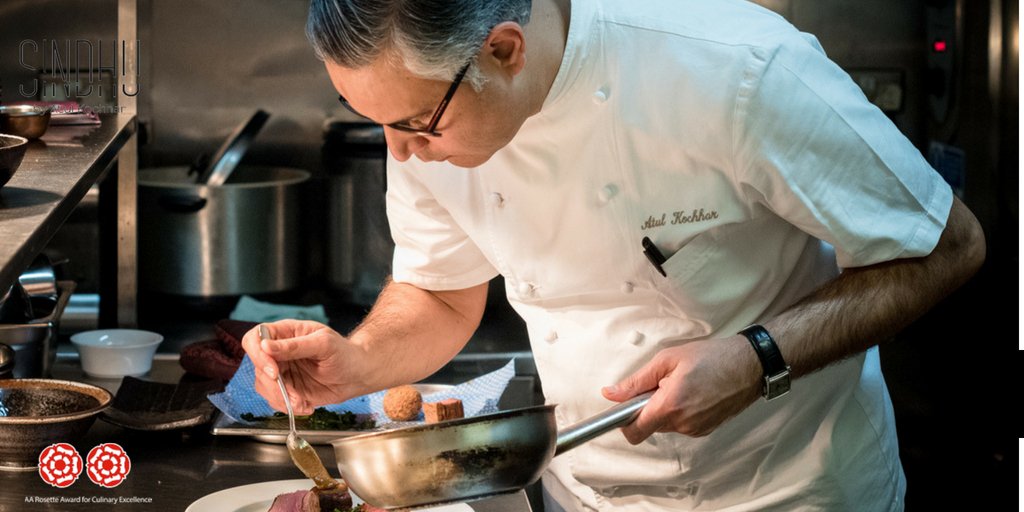 SindhuMarlow's tweet image. Behind the scenes in the Sindhu kitchen. Our talented team are all ready for service this evening #readyforservice