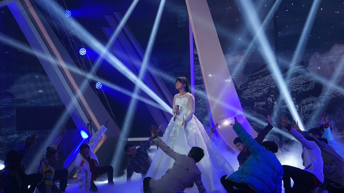 Gimana lagu barunya <a href="/Lesti_Jenong_DA/">Lestykejora</a>?
Penghayatannya udah keren belum di lagu #LestiPurnama? #PurnamaLestyKejoradiBP5