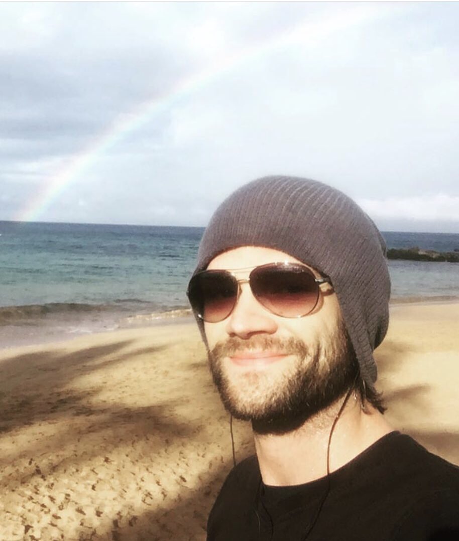 Main_Street_Mom's tweet photo. Nothing fills my heart more than seeing so many people giving love to @jarpad. It’s what he deserves 💜
#HappyBirthdayJaredPadalecki #HappyBirthdayJared https://t.co/sXqKHVHVhK