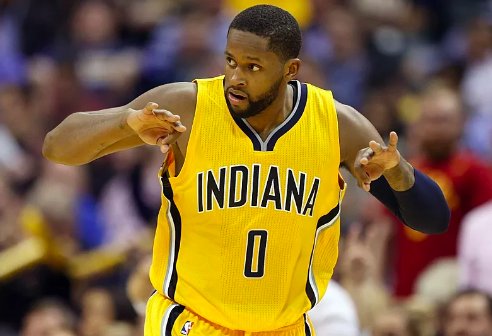 C c miles. Miles со спины. C. Джей майлз. Бенджамин франклин (рокмонд данбар).