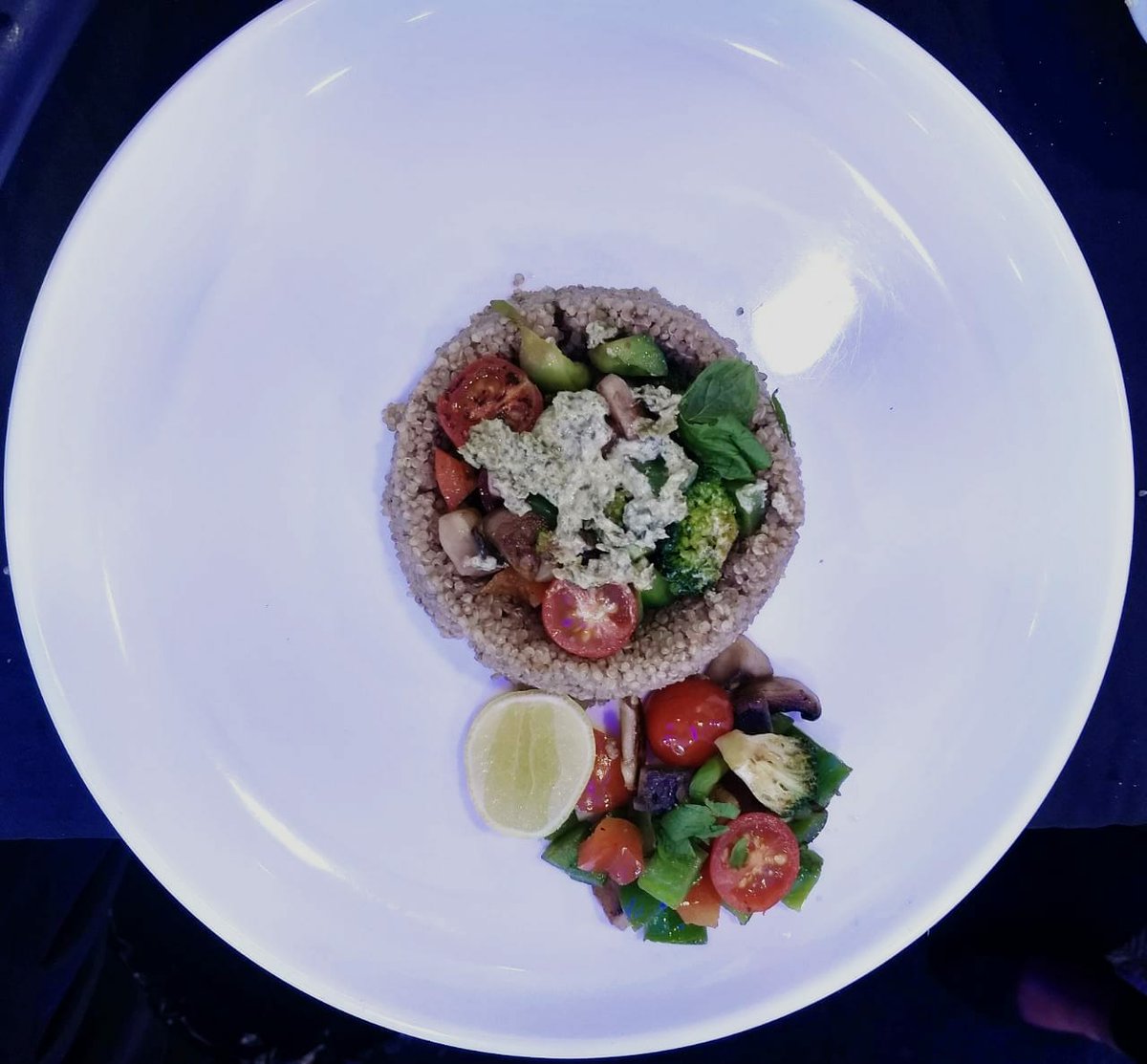 IndiaGateFoods's tweet photo. From green tea infused quinoa to stuffed bell peppers, we saw some innovative dishes at today's cook off! #CorporateMasterchef #IndiaGateFoods #MadeWithQuinoa https://t.co/RlGG0W0a3F