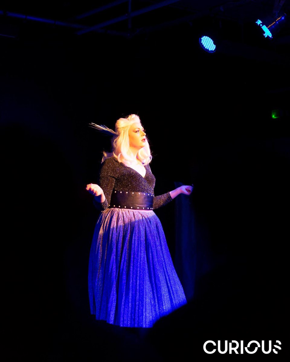 Zoe Murtagh performs Iconography