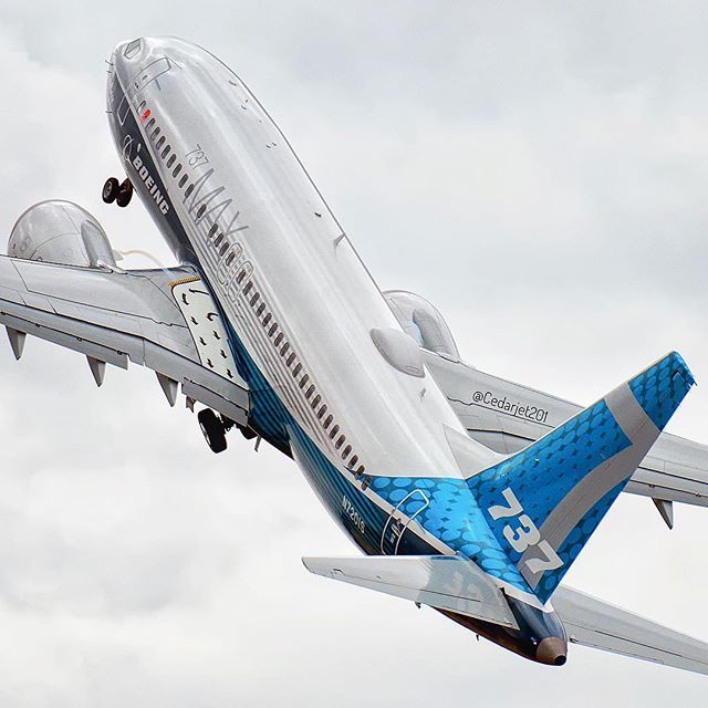 cedarjet201's tweet photo. Boeing 737 MAX
Vertical Climb out of Farnborough’s
Runway 24.
.
.
#Boeing #boeing737max #eu_spotters
#boeinglovers #instagramaviation #instaaviation #instaplane #avgeek #aviation #aviationlovers #planespotting #verticalclimb
#FIA18 #Airshow #pilots #ai… https://t.co/jYCb0JpqS3 https://t.co/KoOqwmuA1c