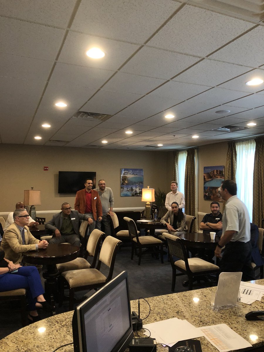 khalidharmouch's tweet image. Team got a nice surprise visit from Tom Savino in our morning meeting ... ready and excited to deliver another successful day!! Thank you Tom for the support🤙