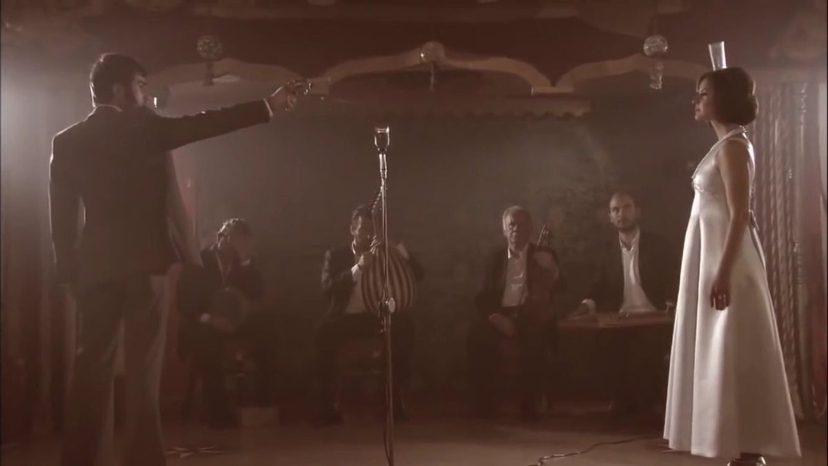 Ben hep sahnedeyim, dostuma da düşmanıma da iyi seyirler...