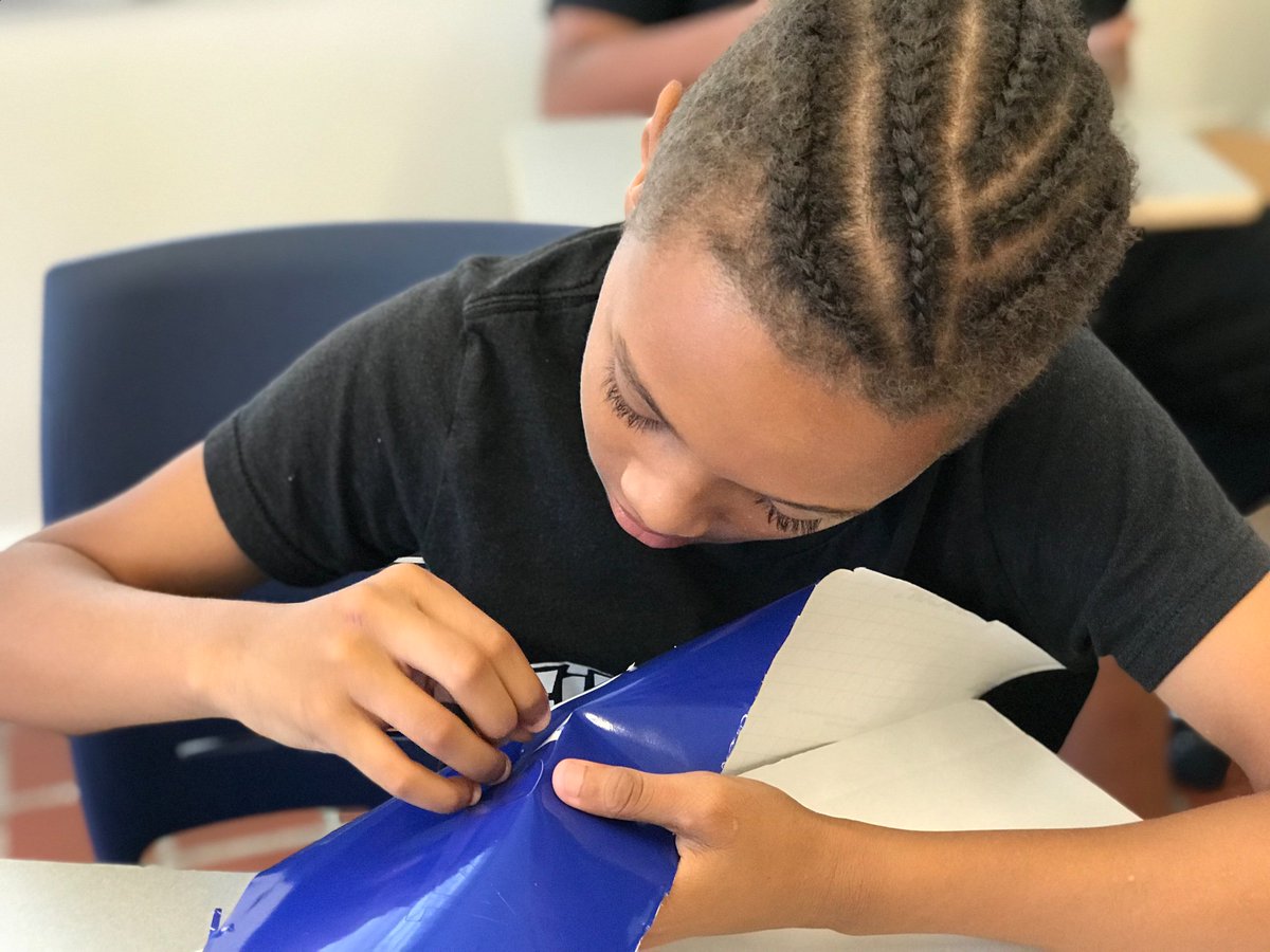 vsuvil's tweet image. Currently creating their own logos and slogans. Learning something new about 3D printing with Mr. Wright everyday! #VerizonInnovativeLearning #VILMM #STEM @LearningVerizon @dpvils @verizon I