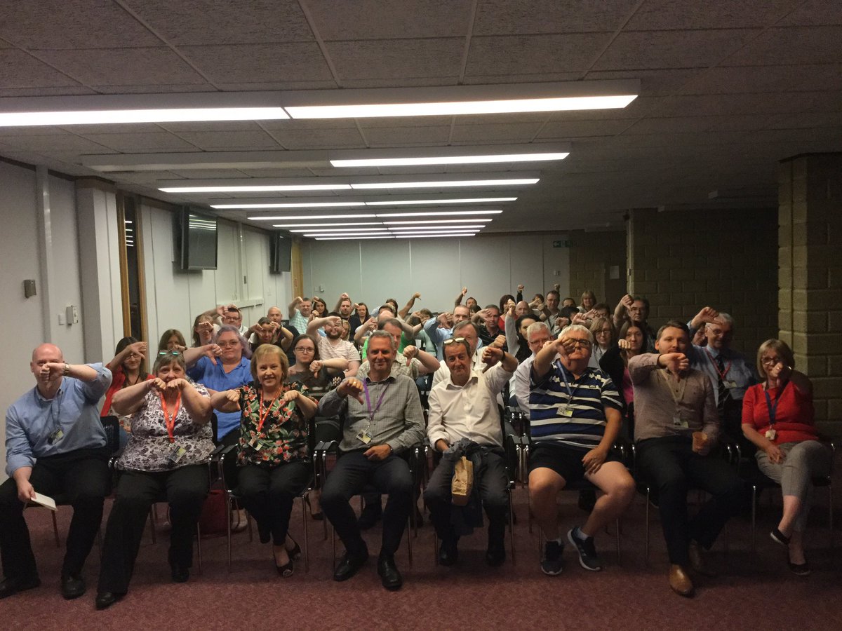 Red_Clyde's tweet photo. Thumbs down today from PCS members in Kentigern House re the MoD approach to pay. Thousands of pounds lost since 2010. Beyond a joke #PCSpay https://t.co/3WWG1rpMLR