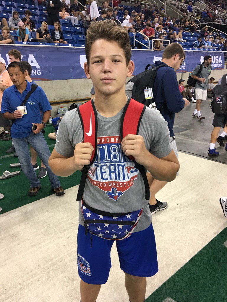 Yes, National Champion Tate Pickilo is wearing a fanny pack.