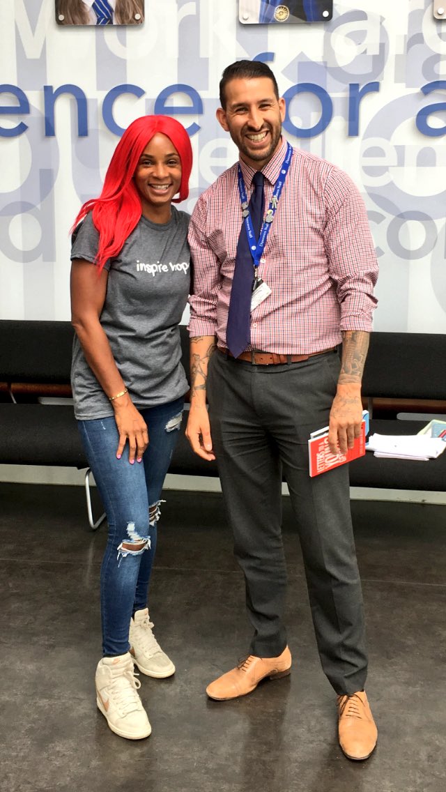 ProjectYANA17's tweet photo. @Dunraven_School Today! 
4 amazing YANA film screenings /sessions b2b facilitated by @Jenni_Lioness 

#HealthyRelationships topics raised by students :
Emotional Abuse, Control, Consent ,Grooming 
Signposting Plus we delivered 2 inspirational books #LTYG @910Publishing #shortfilm https://t.co/4BUe1cSWoi