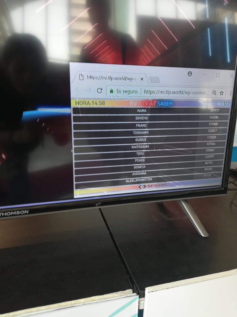 VRProject_es's tweet image. Concurso de # BeatSaber for Fun en #TLP2018. El equipo de #VRProject al completo. Representando! 
-Voru
-Fnan2
-Nana
-Ssvens