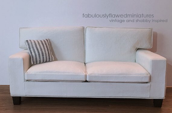 fabflawedmini's tweet image. Lots of new work coming to fabulouslyflawedminiatures #dollhouseminiatures #miniatures