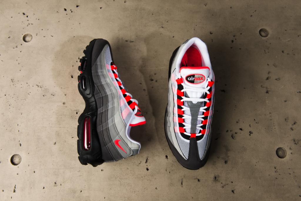 Foot Locker en Twitter: "Respect OGs. #Nike Air Max 95 OG Red' Available Now In-Store and Online https://t.co/NjdBTaufLQ /