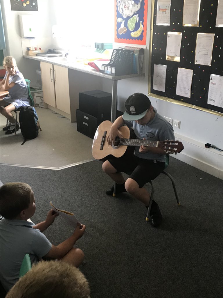 Griff_Y3_4's tweet photo. It was lovely for Oscar to showcase all he has been learning this year. Well done Oscar, keep it up! 🎸 https://t.co/iIWqHPWP1U