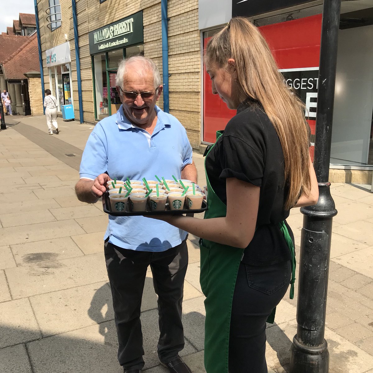 StarbucksEly's tweet photo. Third outing of sampling, Emily giving out iced lattes! #yummy #summer ❤️ https://t.co/1AGumcAZM2
