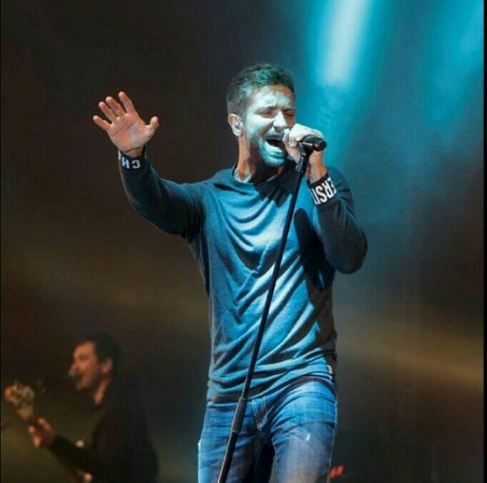 LegAlboranAnd's tweet photo. #Fotos📷. Preciosas Fotografías de @pabloalboran anoche en Matosinhos (Portugal🇵🇹) en el Tributo a Nelson Mandela.#NelsonMandelaMusicTribute #Portugal🇵🇹 #matosinhos #praiadoaterro. https://t.co/nXCcCrxcUl
