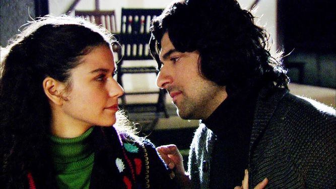 Vertele's tweet photo. Fatmagül ha sido una de las sorpresas de la temporada, y nuestra #Devoraseries @BBttymar nos desgrana las claves que explican su éxito https://t.co/ka5LtT9Aeg https://t.co/m6D6k7BTgV