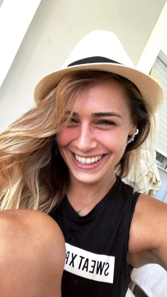 AŞIK OLDUM <a href="/damlacan_/">Damlacan</a>