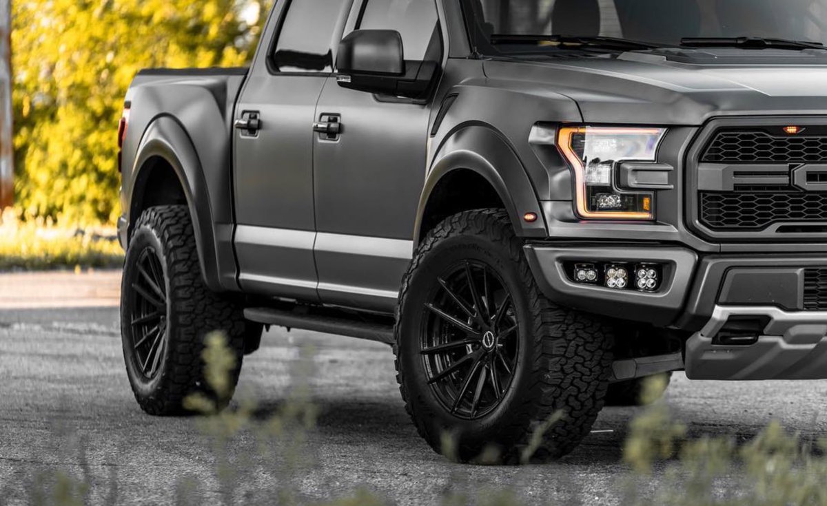 rvarnerford's tweet photo. Looking for a new truck? We can help! Shop all our new and used Ford  trucks https://t.co/iZ5cL9Ugr1 #knoxville https://t.co/r9mjqbJswL