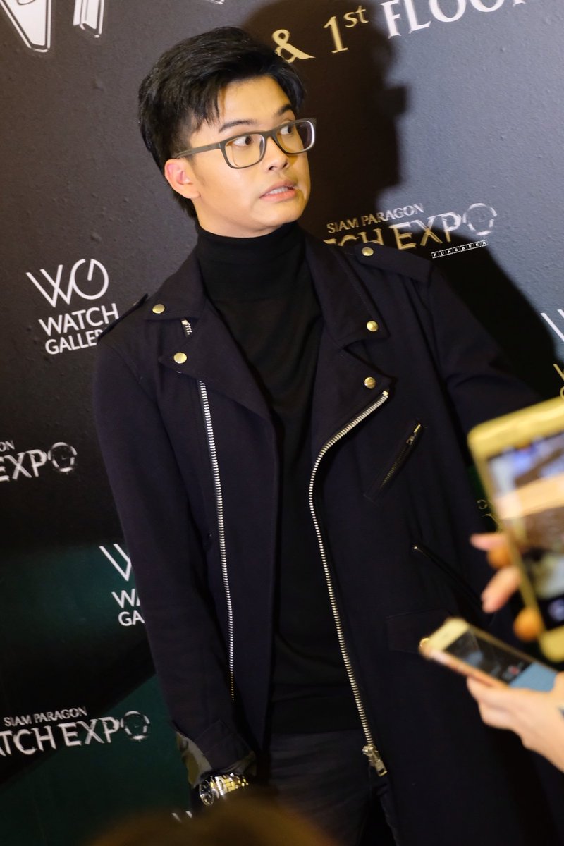 kkb_gallery's tweet photo. ธนนท์น่าร๊ากกกก @tanont916 เซทนี้ใจพี่บางงงง #nonttanont #nontfam #watchexpo #siamparagon https://t.co/kwySpXIeht