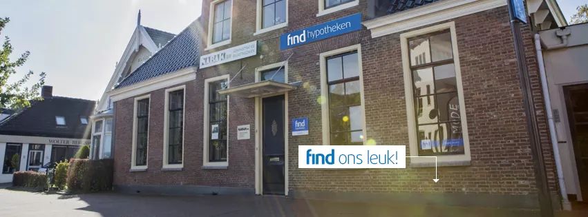 fietsclubvdw's tweet photo. De tour is gisteren echt in alle hevigheid losgebarsten. Mooi moment om een kop koffie te drinken bij een "potentiële sponsor". 
Met trots kunnen we bekend maken dat de koffie, bij @findhypotheken, zeer goed smaakte. De komende jaren gaat het logo terugkomen op onze schouders. https://t.co/qC7wihThPq