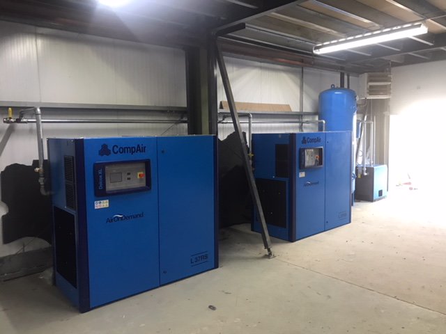ACBLimited's tweet photo. New CompAir L37 Variable Speed installed into a local Coffin Manufactures ⚰️ https://t.co/ZRBQ2vgwXk