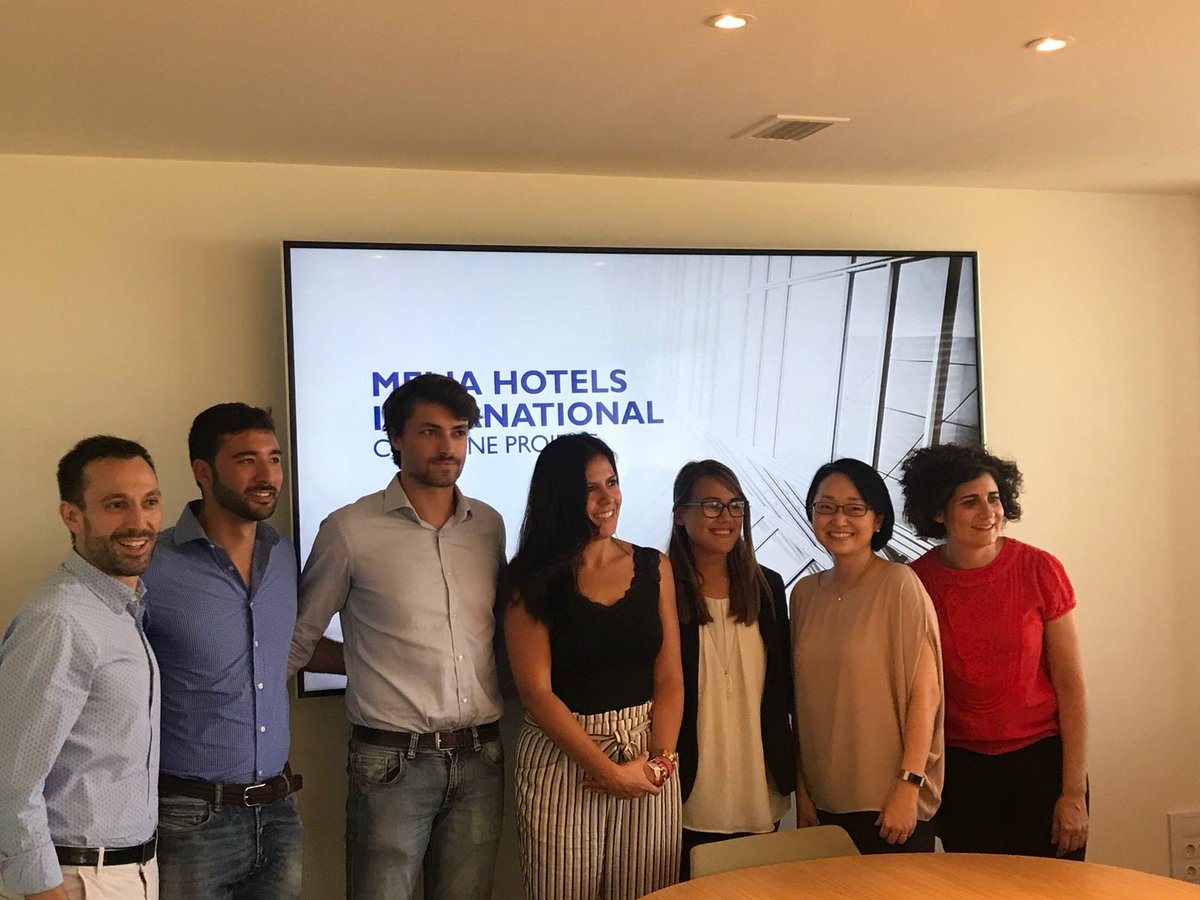 Siguiendo con nuestra apuesta por la formación y desarrollo de los jóvenes, colaboramos con las universidades de Houston, Lausanne y Polytechnic University en el proyecto Capstone, donde 3 estudiantes han participado en un reto de Meliá. Hoy presentan su proyecto, ¡Mucha suerte!