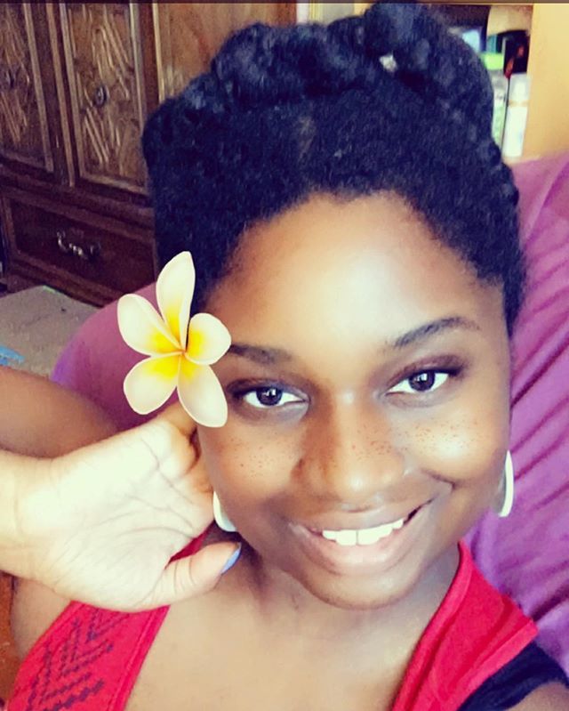This_Evil_Bunny's tweet photo. #Bday selfie with a #braidcrown on my head. Do I look 30? 👀👑 https://t.co/NSpcN8qfWS https://t.co/BjLhFIDylA