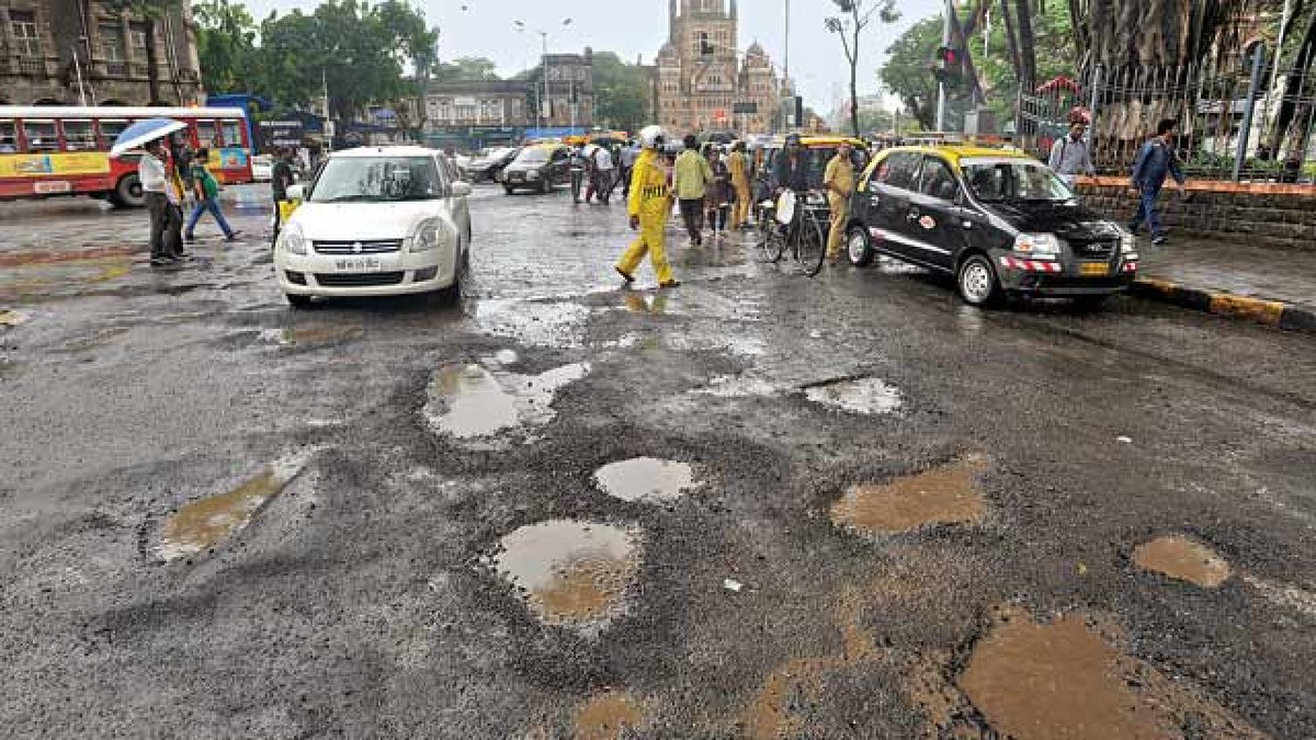 myministers's tweet photo. Road Accidents Kill 382 in India every Day more than 350% then terrorism - Don't tolerate #WhiteCollarTerrorism anyhow anymore. Its time to #RaiseYourIssue at https://t.co/d9f8DJwKji https://t.co/C62QBgrIrD