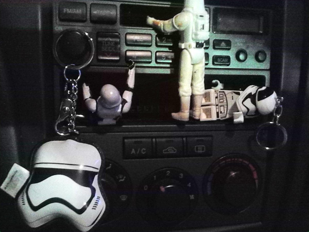 Eliatcoachdaddy's tweet image. "Get a foot on it!" and 9 other helpful things you can yell at a youth soccer match. ⚽ A guest post from a keeper! #UndoOrdinary #sports 

coachdaddyblog.wordpress.com/2018/07/12/j-i…