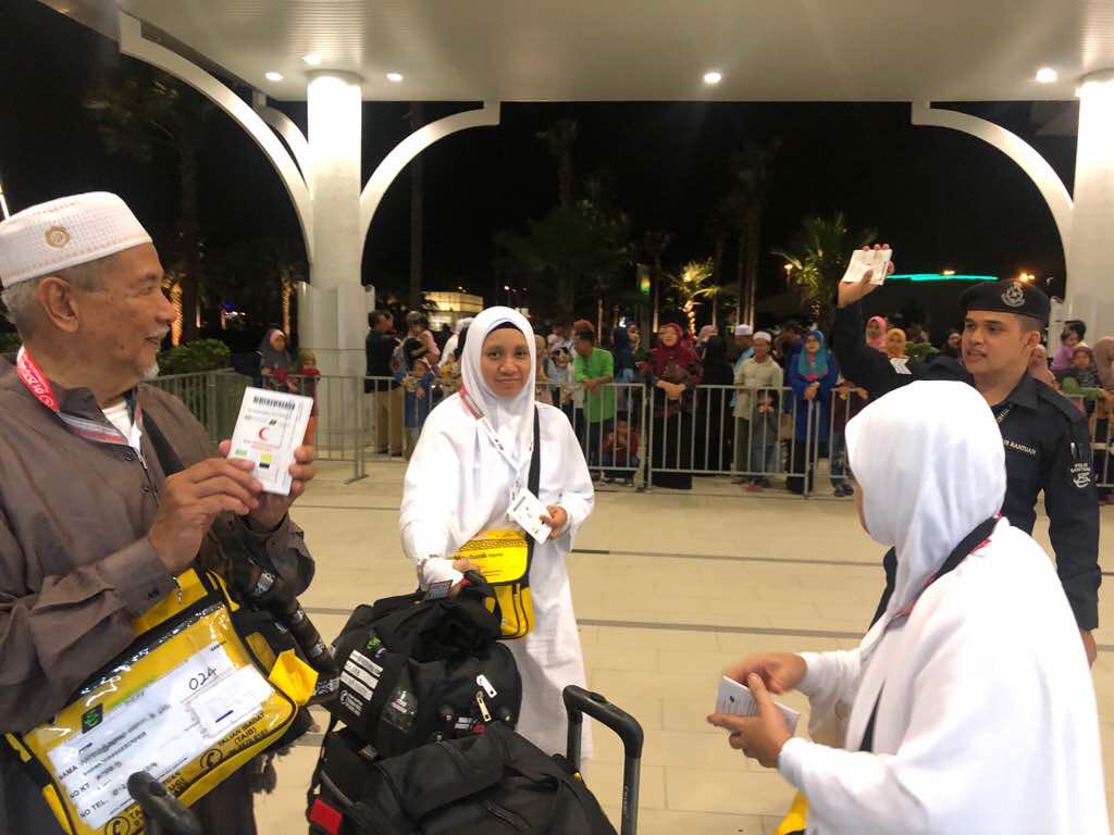 Tabung_Haji's tweet photo. Urusan mendaftar masuk jemaah haji KT08 di Kompleks TH Sepang #haji1439H #KT08 #tabunghaji https://t.co/VMtQ46zVoe