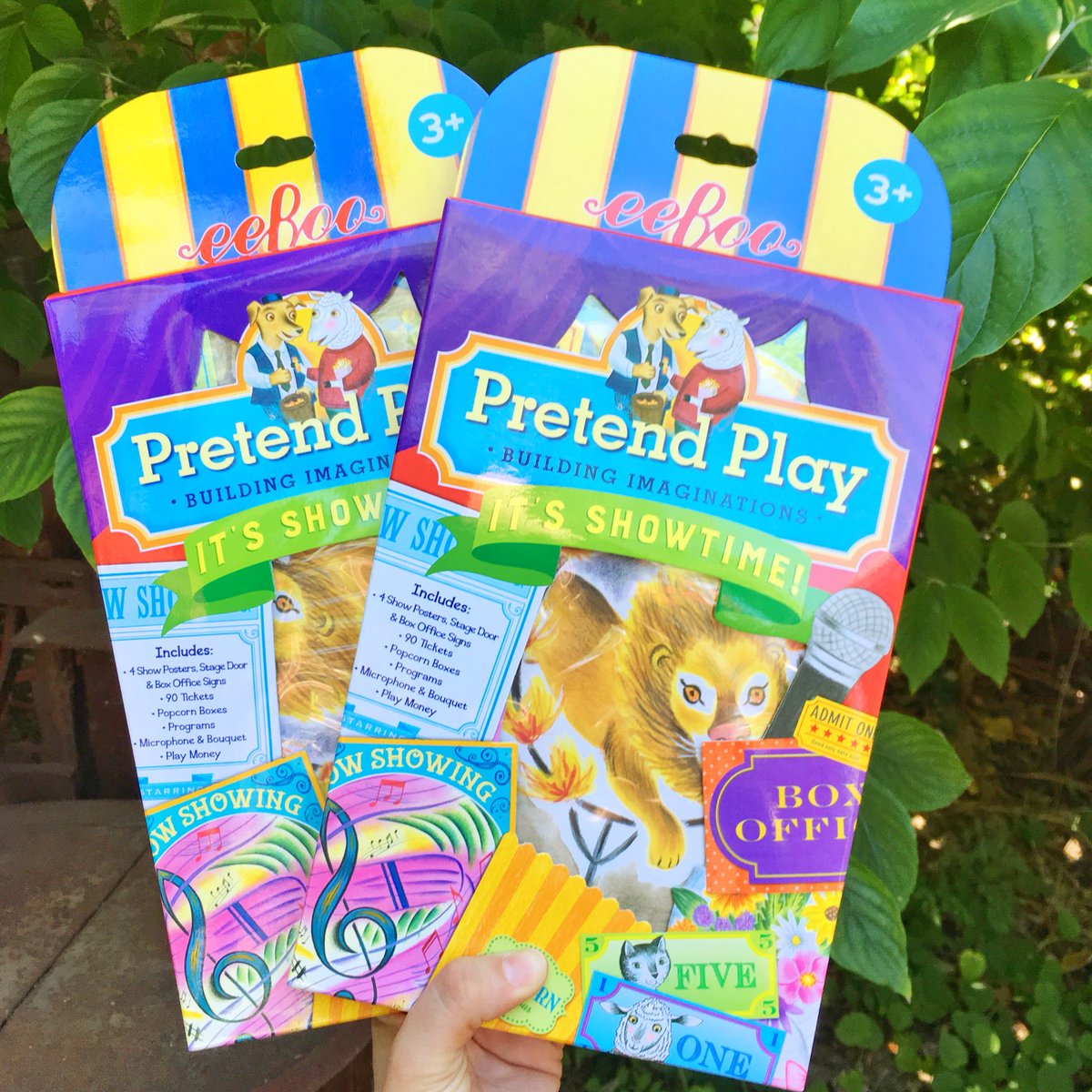 KuselsBigStore's tweet image. It’s Showtime!!!      What a great way to have family time this Summer. This pretend play pack comes with everything you’re little one needs to put on the greatest show on earth for you 🎟🎪 @eebooalwaysgood  #eeboo #kuselsbigstore #kidstoys #downtownoroville #showtime