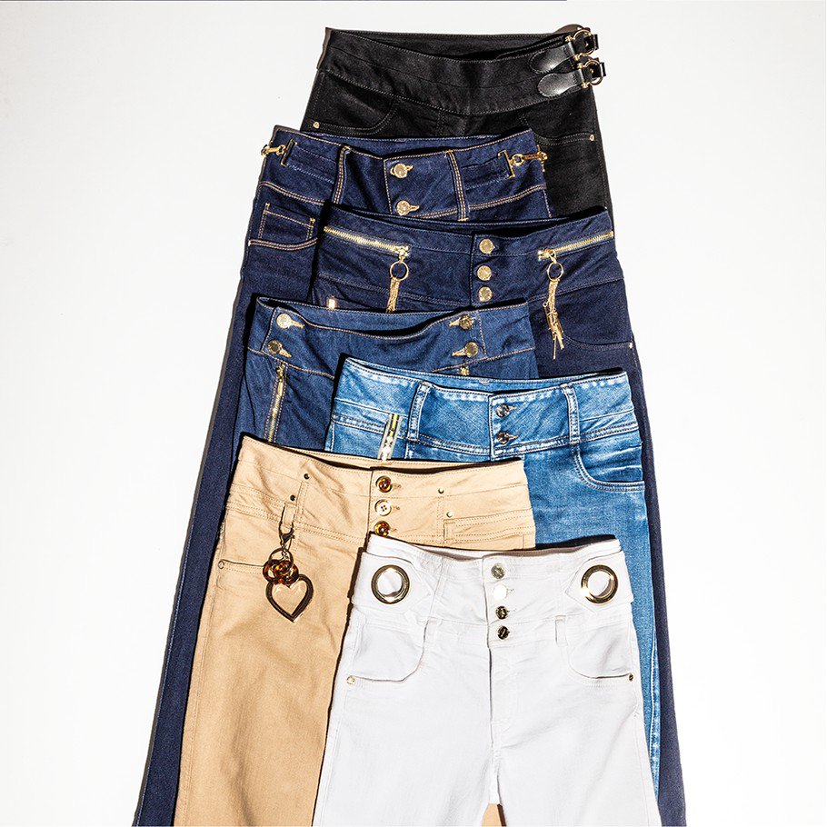 studiofmexico's tweet photo. #StudioFJeans tiene muchas opciones para ti. ¿Cuál es tu preferido para hoy? #W... https://t.co/pWRzy28CrC https://t.co/moS5IE0Qnz