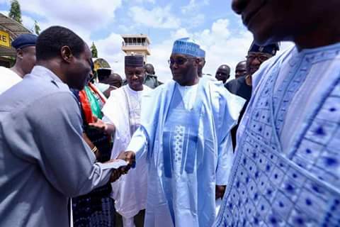 Igbo2019's tweet photo. Today Jalingo was held still to welcome the Waziri Adamawa "Atiku Abubakar" and other PDP party faithfuls. Thank you Adamawa for the warmth welcome .
#2019election
#Igbo2019
#Apcfailures https://t.co/lp82hti7FB