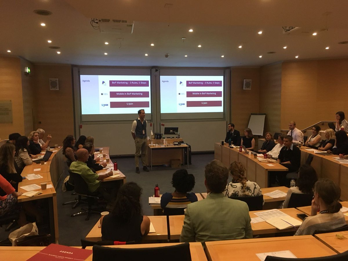 Bopinc's tweet image. Thanks again @FightPoverty for the organisation of #BFPOxford. We will remember the powerful wake up calls of @moamersi, the need for purpose for companies such as @Unilever or to go #beyondCSR by @Virginunite to take decisive #ActionAgainstPoverty