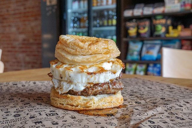 Division3Eats's tweet photo. D3 Whiskey Pork Sausage breakfast biscuit. #Division3eats #Hollywood #WhiskeyPorkSausage #BreakfastBiscuit #Sandwich #BiscuitLyfe #Curbside #CurbsideService #PhoneIn #ParkingSucks #NoMoreParkingProblems
For curbside service, Mon - Fri, call: (323) 745-00β¦ https://t.co/ZfLQLC1ukK https://t.co/htI78Ye5za